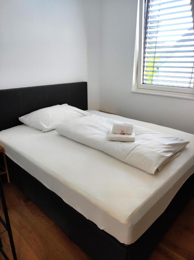 Luxurioeses Penthouse Mit Blick Auf Die Uno-City Und Dem Kaiserwasser. 3Schlafzimmer, 2 Baeder, Privat Lift Ins Apartment Vídeň Exteriér fotografie