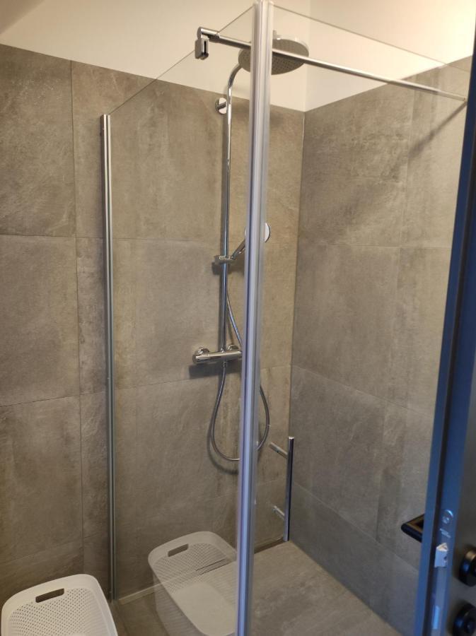 Luxurioeses Penthouse Mit Blick Auf Die Uno-City Und Dem Kaiserwasser. 3Schlafzimmer, 2 Baeder, Privat Lift Ins Apartment Vídeň Exteriér fotografie