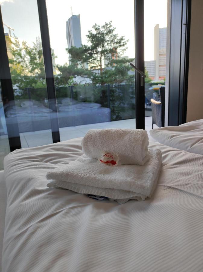 Luxurioeses Penthouse Mit Blick Auf Die Uno-City Und Dem Kaiserwasser. 3Schlafzimmer, 2 Baeder, Privat Lift Ins Apartment Vídeň Exteriér fotografie