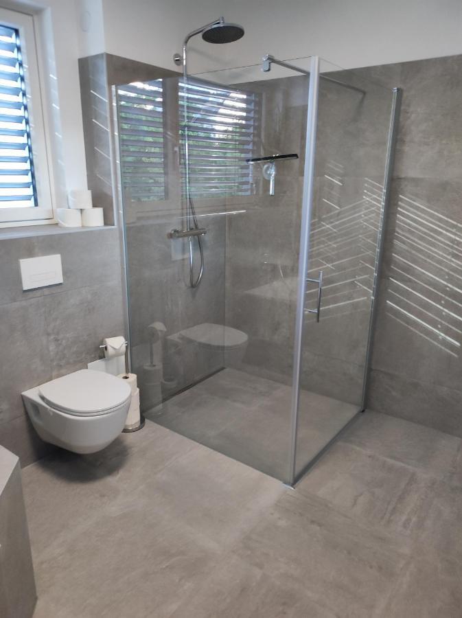 Luxurioeses Penthouse Mit Blick Auf Die Uno-City Und Dem Kaiserwasser. 3Schlafzimmer, 2 Baeder, Privat Lift Ins Apartment Vídeň Exteriér fotografie