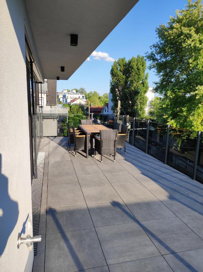Luxurioeses Penthouse Mit Blick Auf Die Uno-City Und Dem Kaiserwasser. 3Schlafzimmer, 2 Baeder, Privat Lift Ins Apartment Vídeň Exteriér fotografie