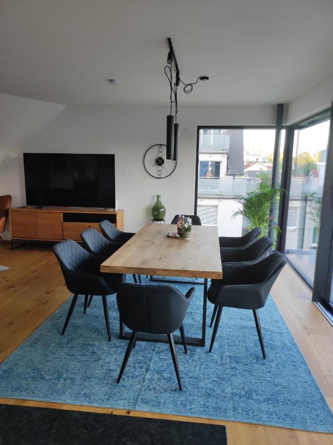 Luxurioeses Penthouse Mit Blick Auf Die Uno-City Und Dem Kaiserwasser. 3Schlafzimmer, 2 Baeder, Privat Lift Ins Apartment Vídeň Exteriér fotografie